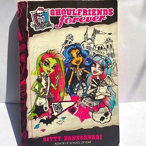 Monster High Paperback Book (Ghoulfriends Forever)